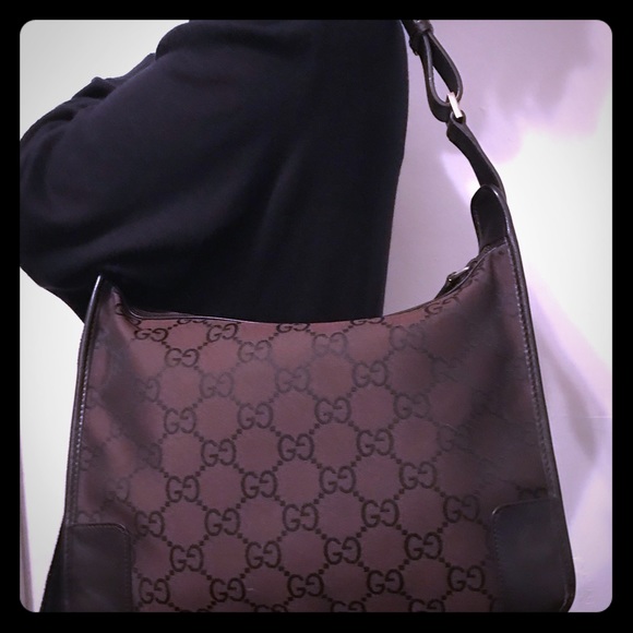 Gucci Handbags - Gucci shoulder bag